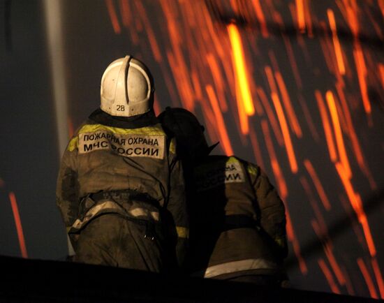 Bridge constructed in Vladivostok on fire