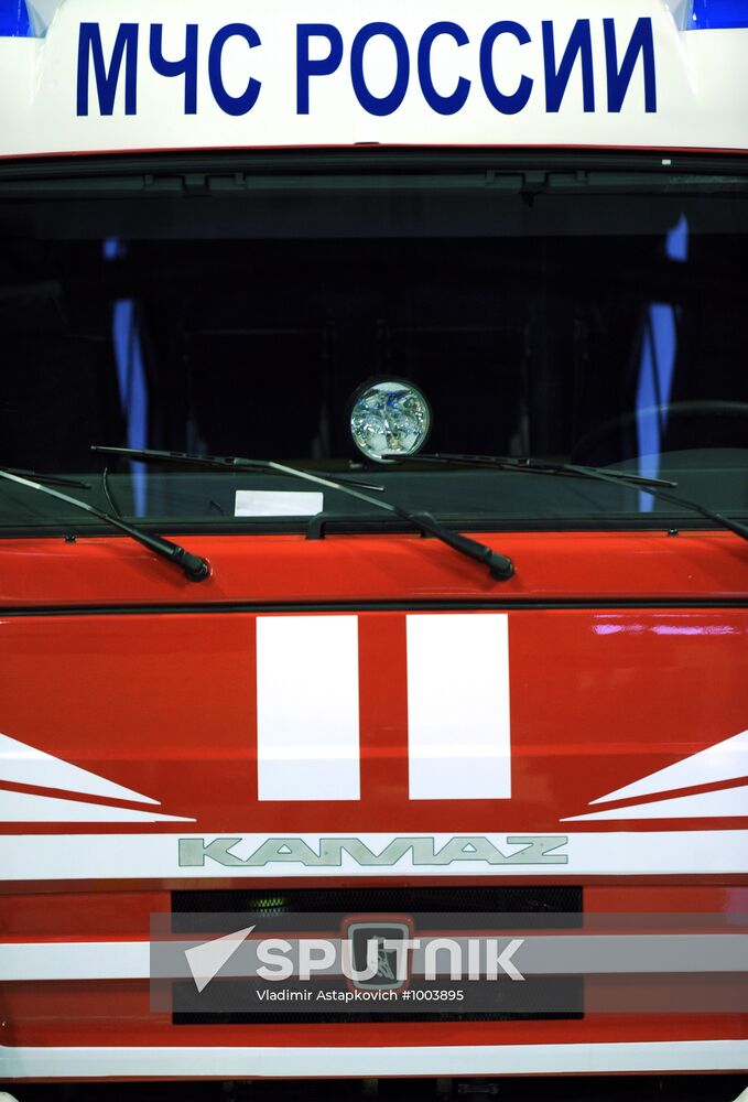 Sergei Shoigu observes new technology for emergency situations