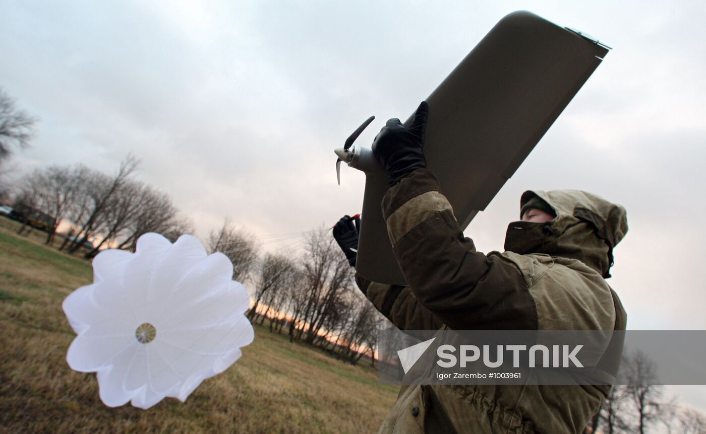 Training servicemen to handle air drones