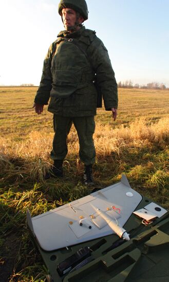 Training servicemen to handle air drones