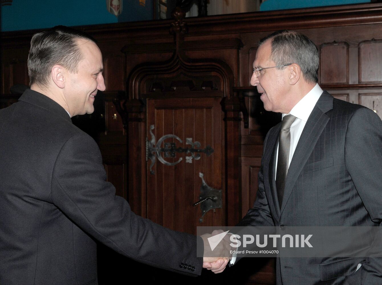 Sergei Lavrov and Radoslav Sikorsky meet in Moscow