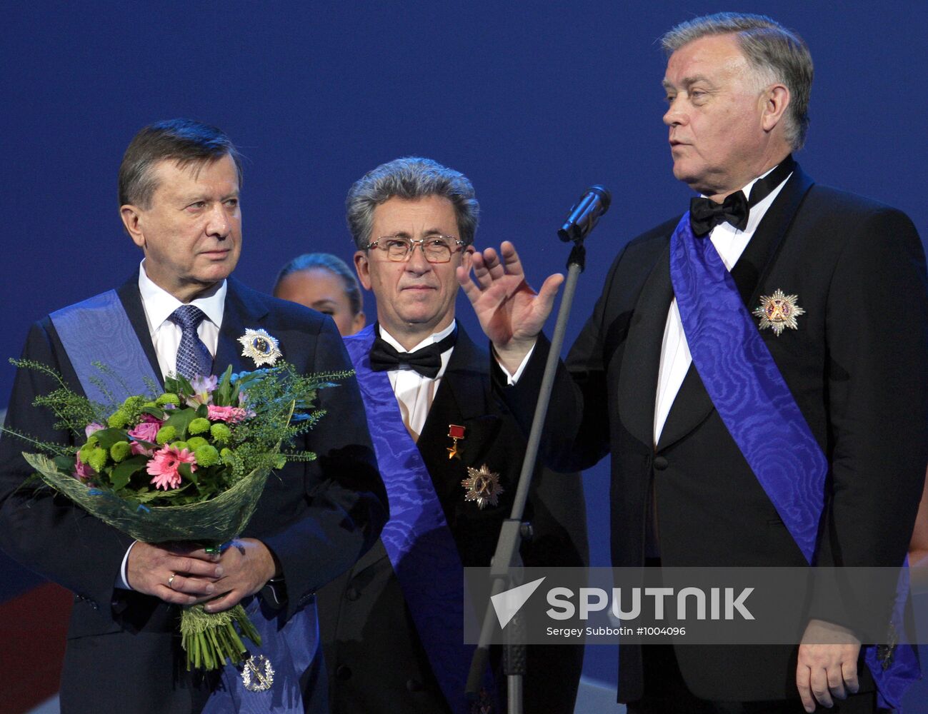 Viktor Zubkov receives St. Andrew the First-Called Award