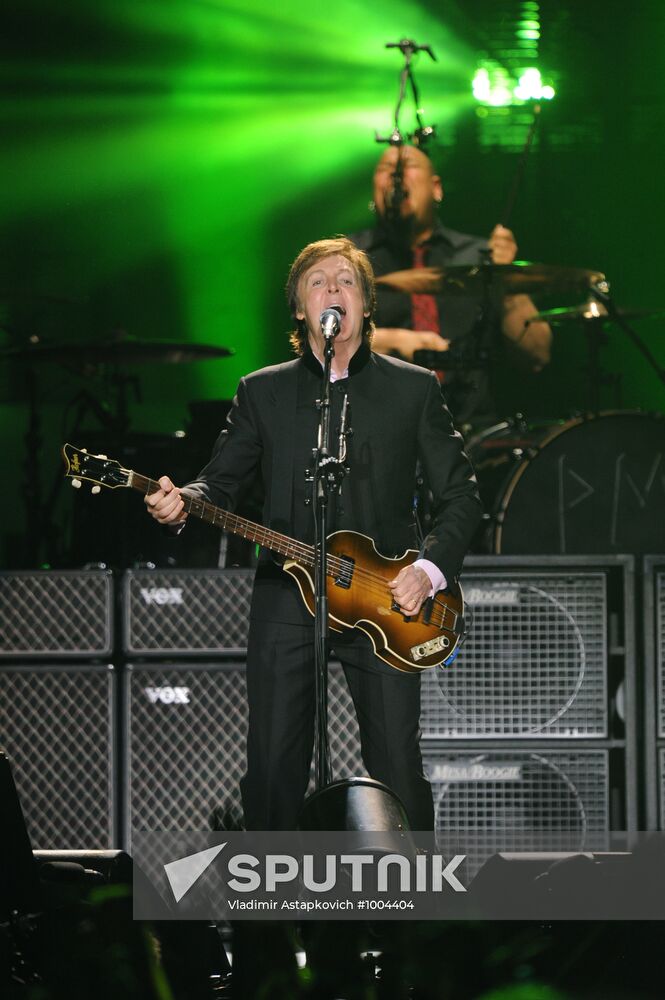 Paul McCartney performs live in Moscow