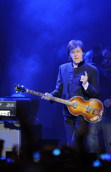 Paul McCartney performs live in Moscow