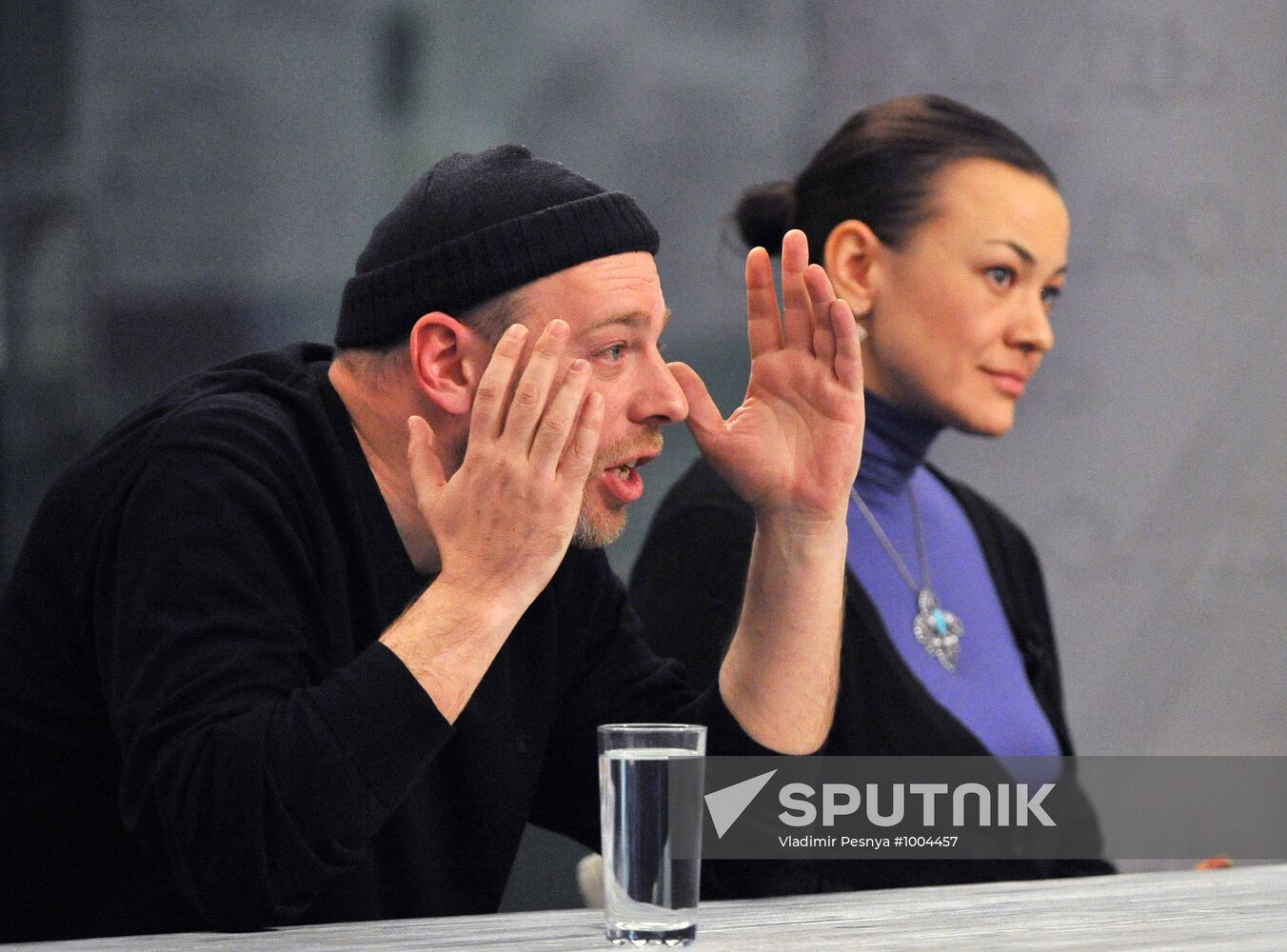 Kommersant-Vlast former chief editor gives TV interview