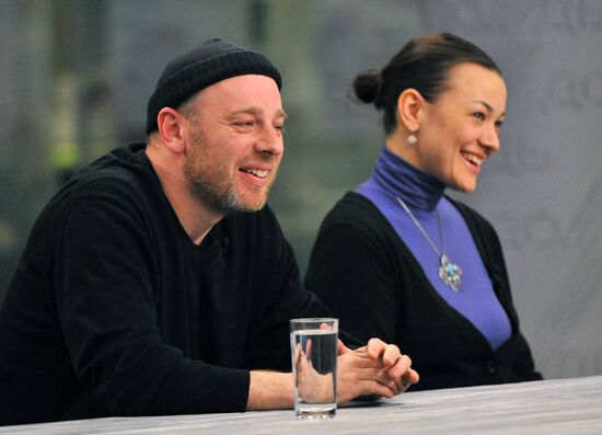 Kommersant-Vlast former chief editor gives TV interview