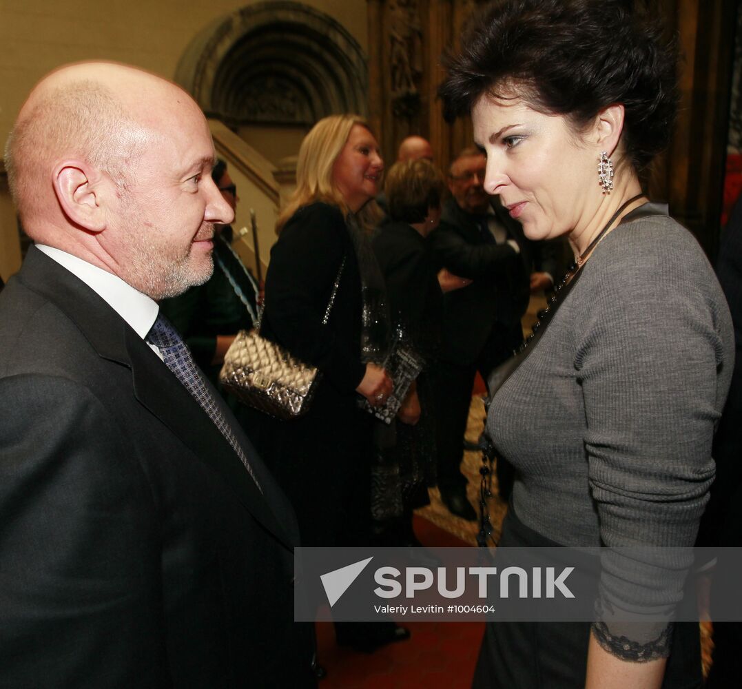 Photo exhibition 'To see the time' by Henry Borovik