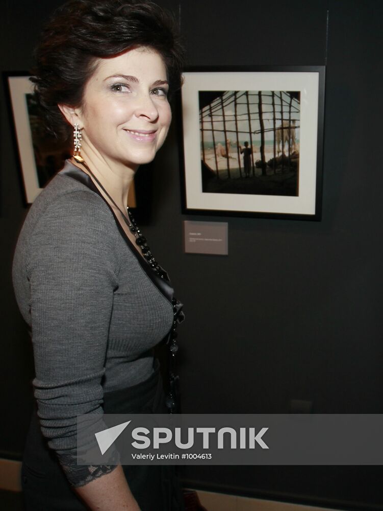 Photo exhibition 'To see the time' by Henry Borovik