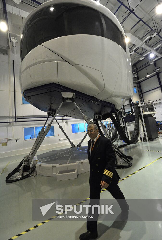 Sukhoi Superjet 100 training center opens