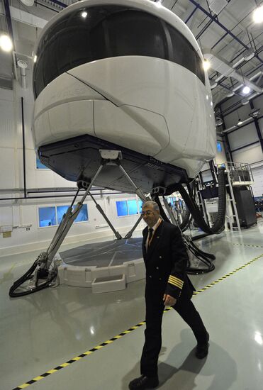 Sukhoi Superjet 100 training center opens