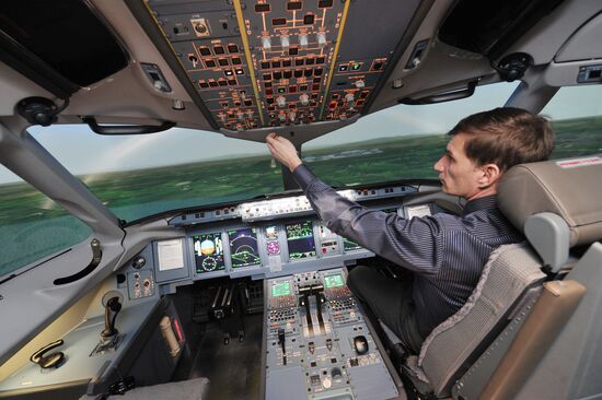 Sukhoi Superjet 100 training center opens