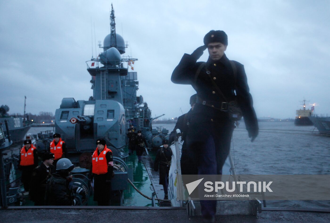 Naval ships in Kronshtadt port prepared for voyage