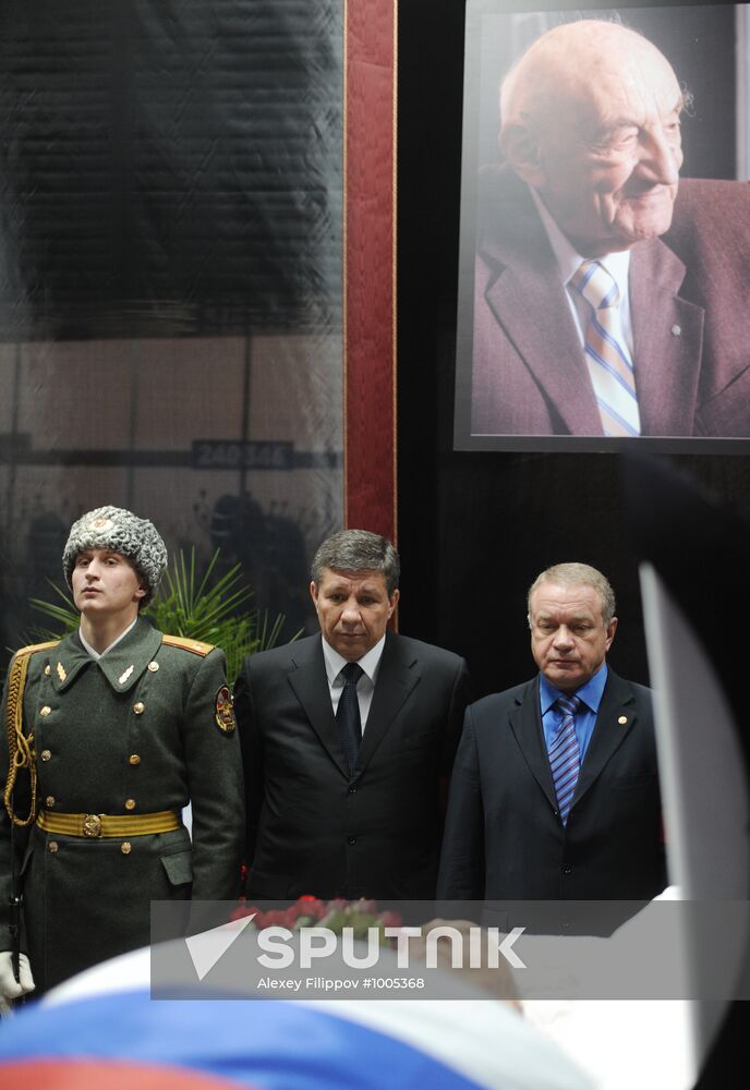 Funeral service for academician Boris Chertok, Korolyov