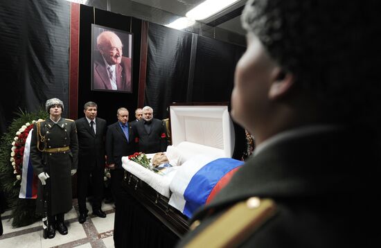 Funeral service for academician Boris Chertok, Korolyov