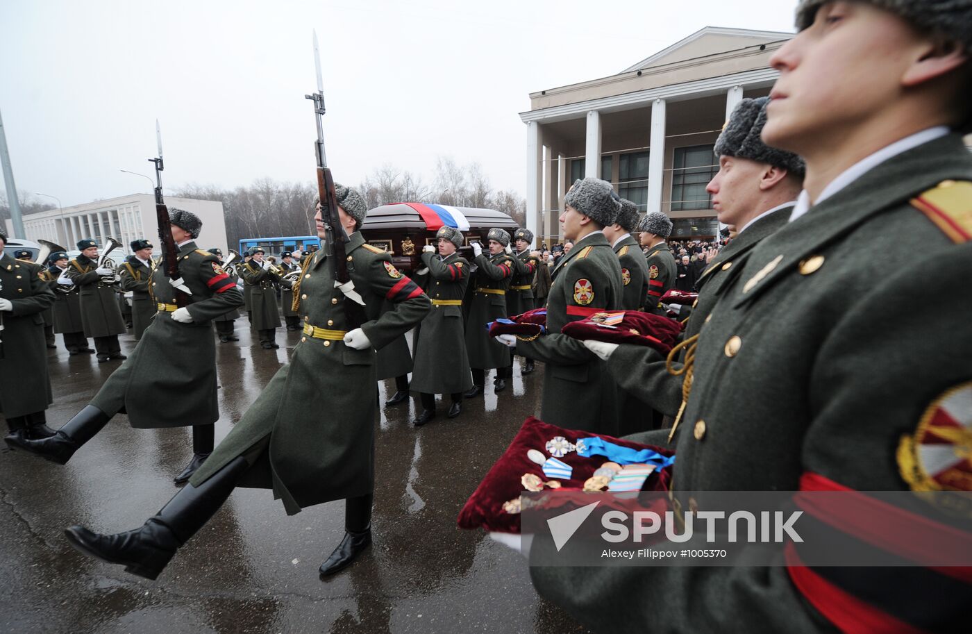 Funeral service for academician Boris Chertok, Korolyov