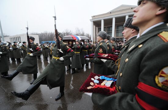 Funeral service for academician Boris Chertok, Korolyov