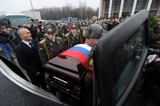 Funeral service for academician Boris Chertok, Korolyov
