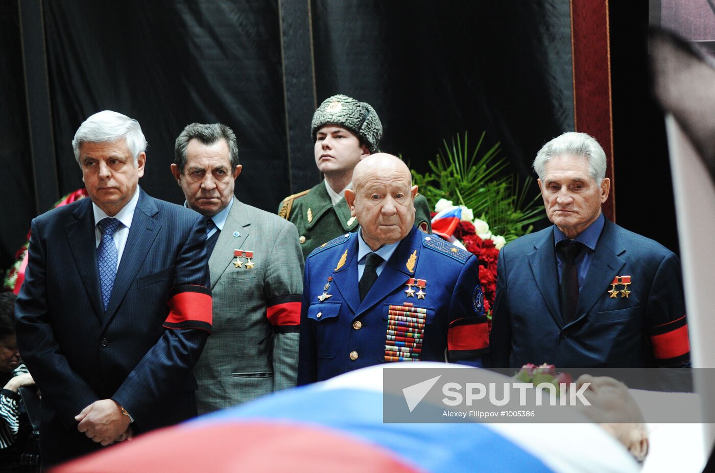 Funeral service for academician Boris Chertok, Korolyov
