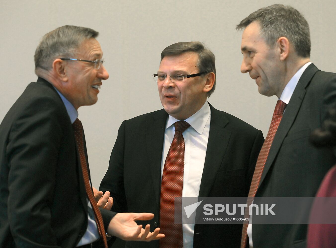 Mikhail Prokhorov chairs meeting of RUIE Committee