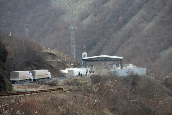 Russian Humanitarian aid convoy stopped at Kosovo border