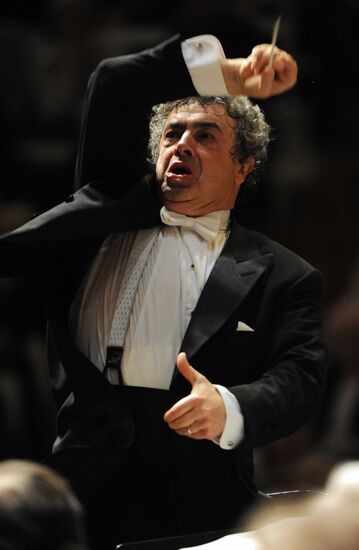 Concert of Russian National Orchestra led by Semyon Bychkov
