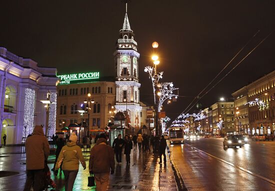 St. Petersburg decorated prior to New Year