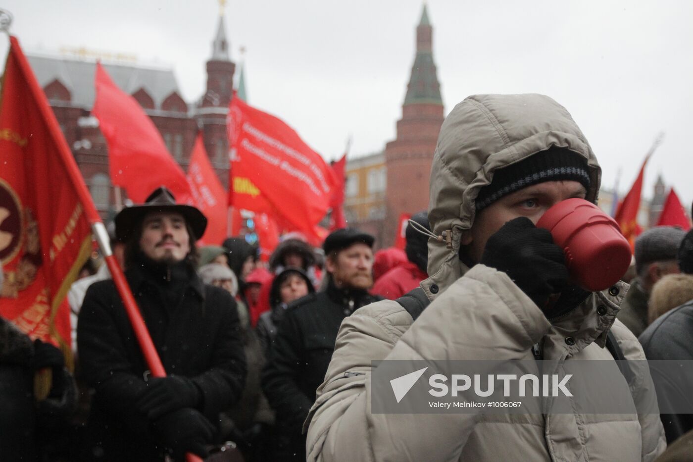 Russian Communist Party stages protest on Manezh Square
