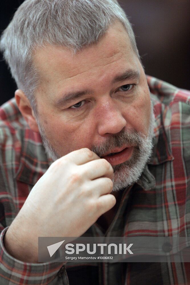 Novaya Gazeta newspaper editorial office at work