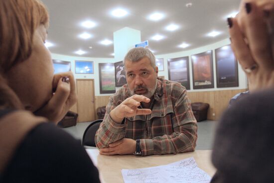 Novaya Gazeta newspaper editorial office at work