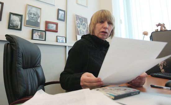 Novaya Gazeta newspaper editorial office at work