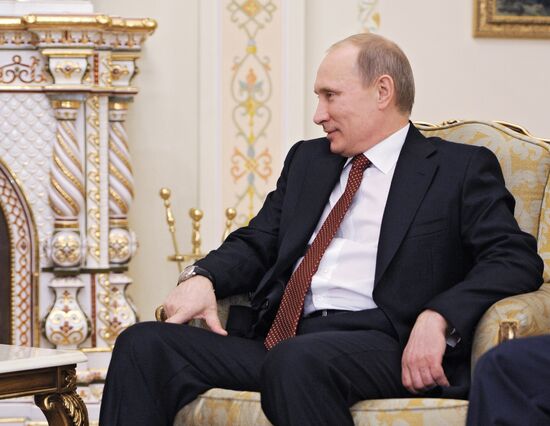 Vladimir Putin and Nikolai Azarov at Novo-Ogaryovo