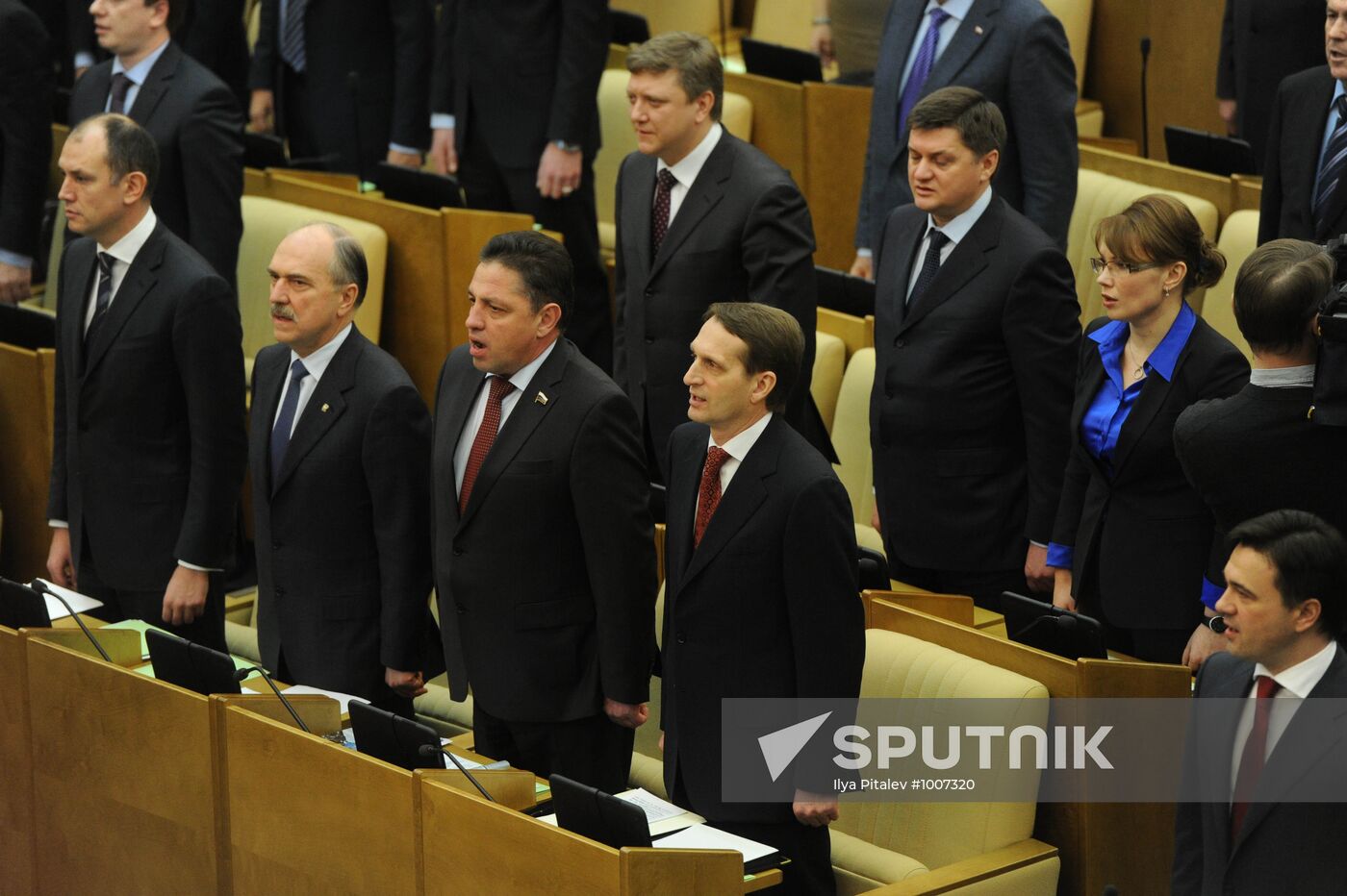 Sixth convocation of Russian State Duma holds first meeting