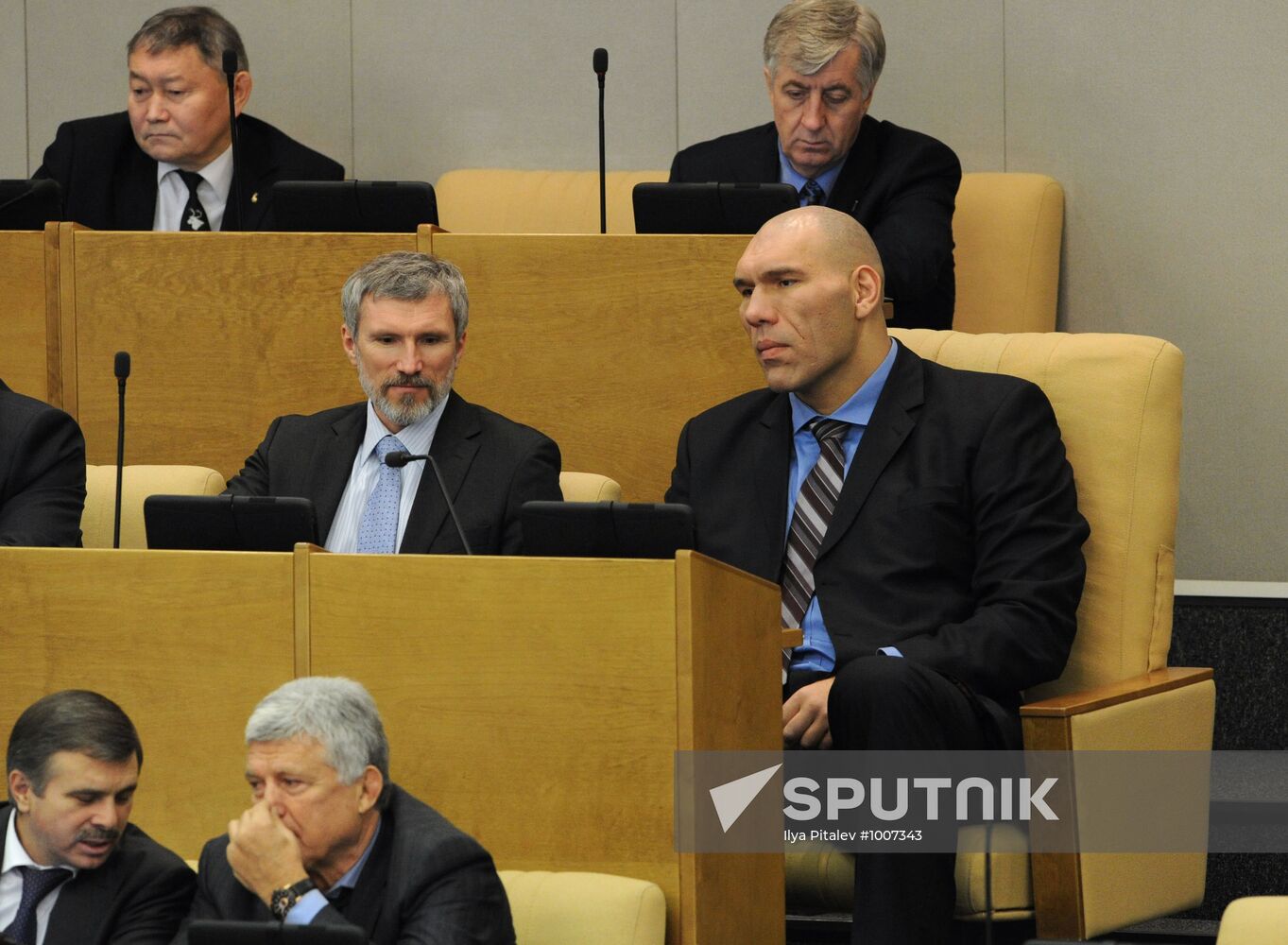 Sixth convocation of Russian State Duma holds first meeting