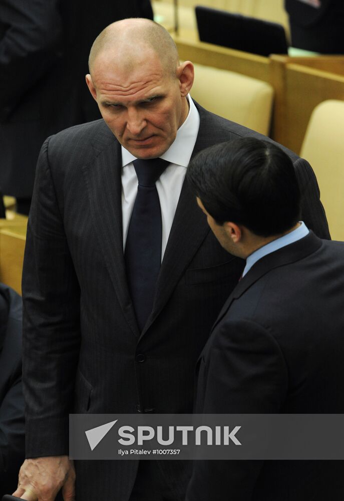 Sixth convocation of Russian State Duma holds first meeting