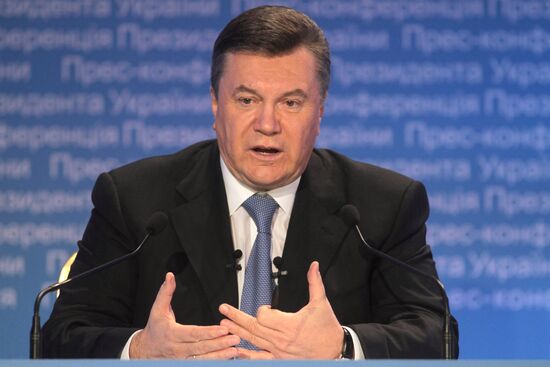 Viktor Yanukovych holds concluding news conference