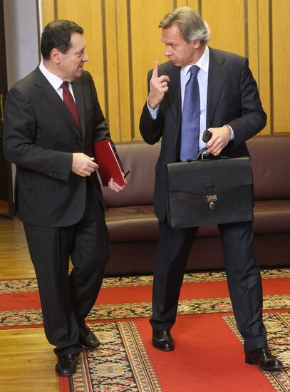 Sixth convocation of Russian State Duma holds meeting