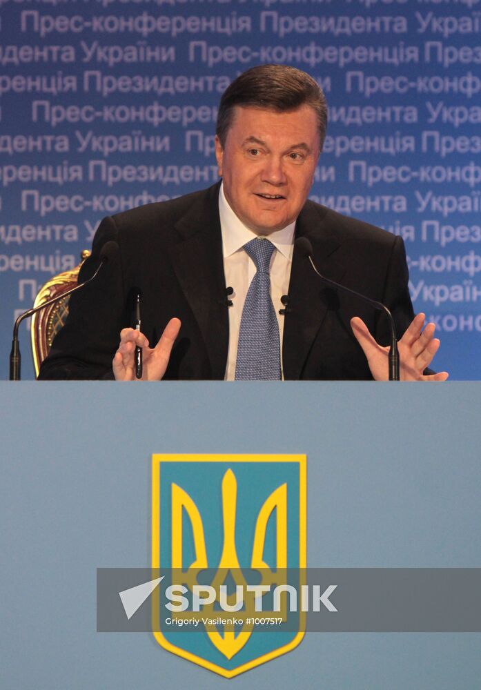 Viktor Yanukovych holds concluding news conference