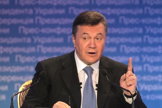Viktor Yanukovych holds concluding news conference