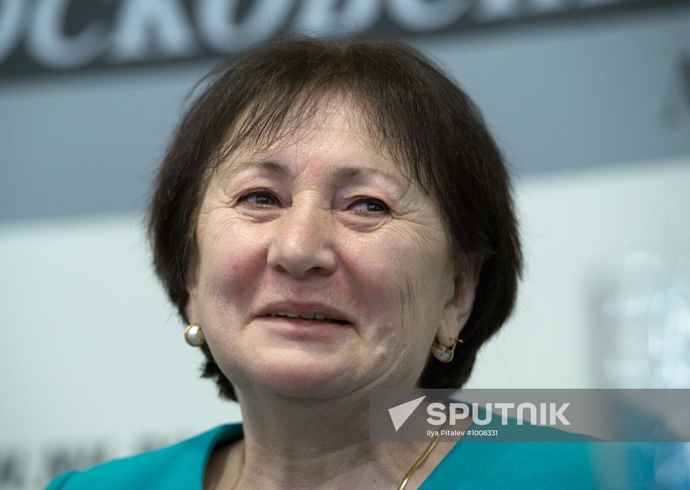 Alla Dzhioyeva gives news conference