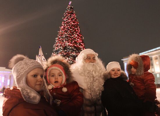 Lighting New Year's tree lights in Veliky Novgorod