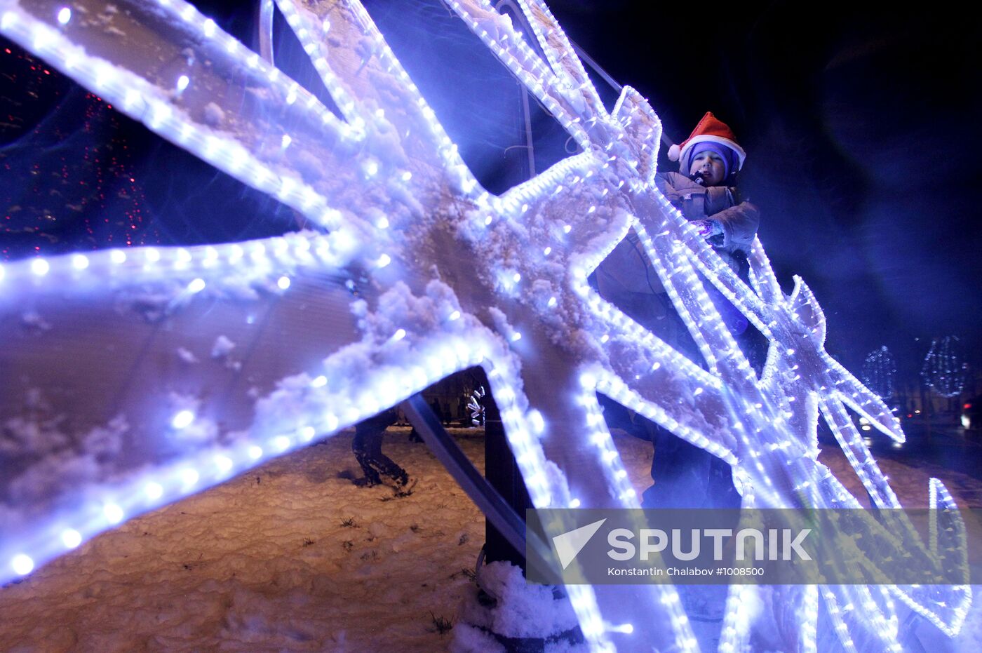 Lighting New Year's tree lights in Veliky Novgorod