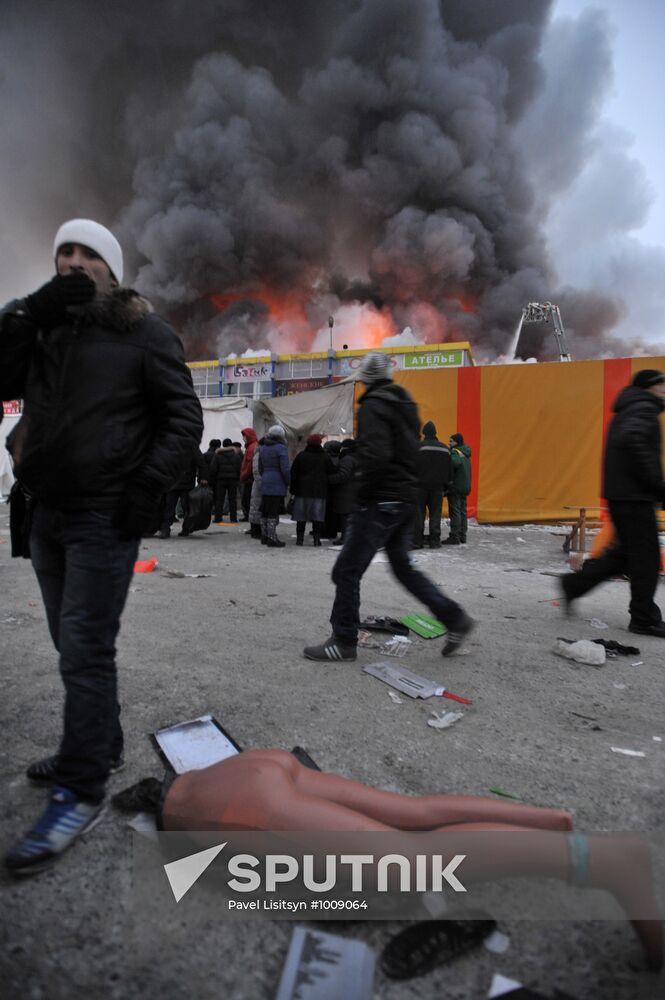 Clothing warehouse in Yekaterinburg on fire