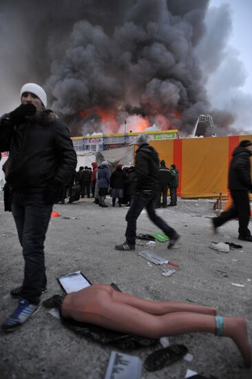 Clothing warehouse in Yekaterinburg on fire