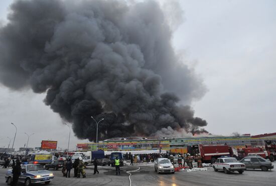 Fire in clothing warehouses of Yekaterinburg