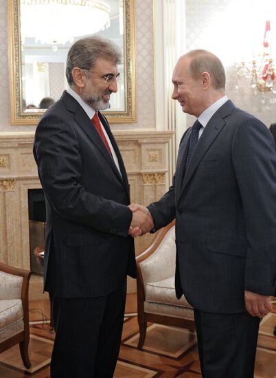 Vladimir Putin and Taner Yildiz meet in Moscow