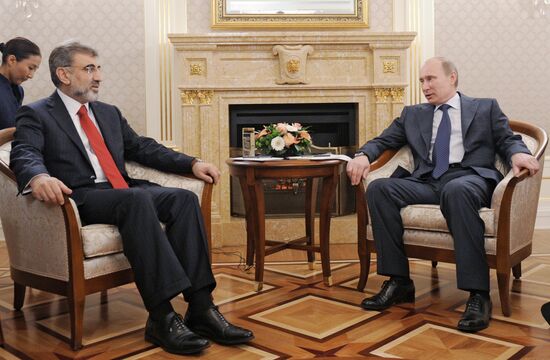 Vladimir Putin and Taner Yildiz meet in Moscow