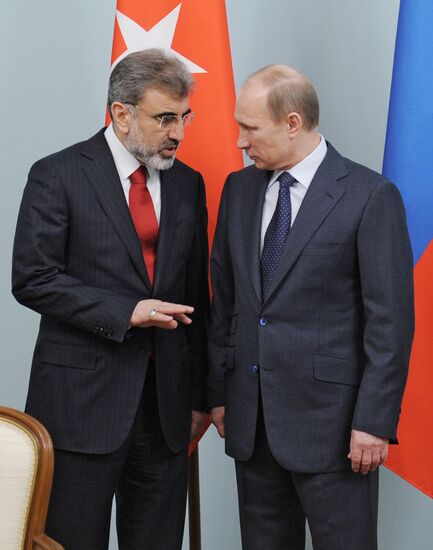 Vladimir Putin and Taner Yildiz meet in Moscow