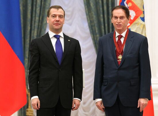 Dmitry Medvedev presents awards in Kremlin
