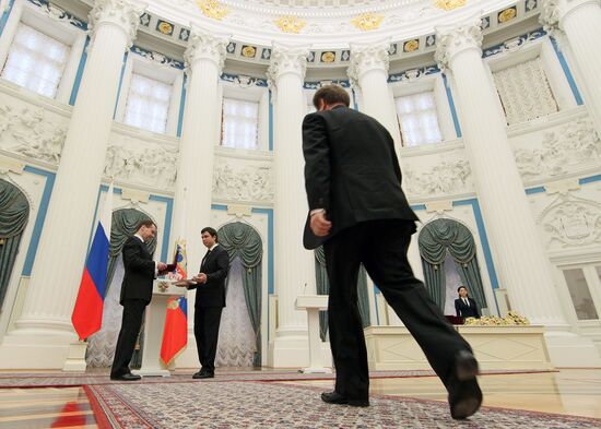 Dmitry Medvedev presents awards in Kremlin