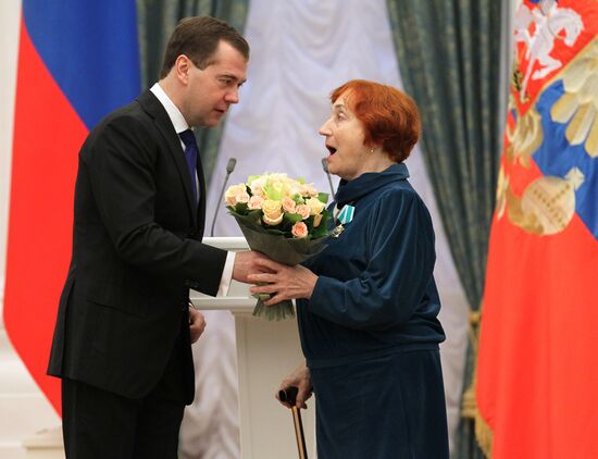 Dmitry Medvedev presents awards in Kremlin